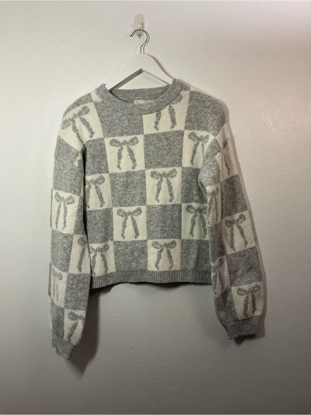 A New Day Gray & White Checker Bow-Print Crewneck Sweater Size Small